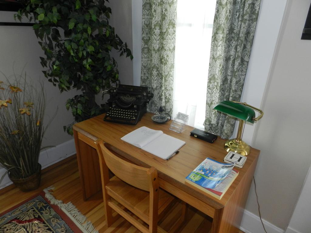 Helming Guest House Hermann Room photo